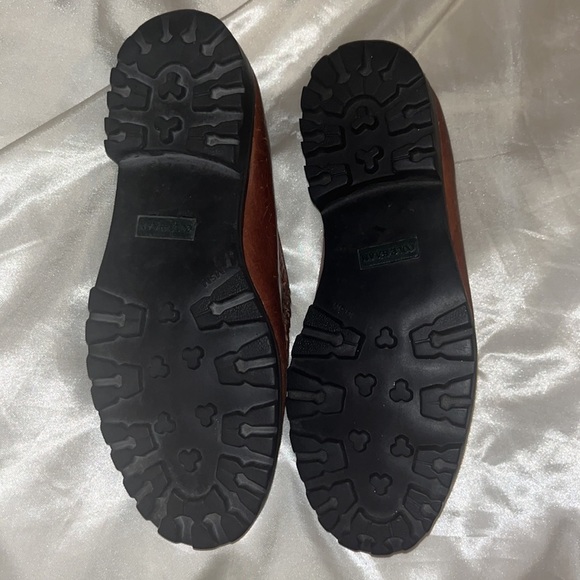 7.5 AA LADIES COLE HAAN CHUNKY SOLE LOAFERS. Never worn. - Picture 4 of 8